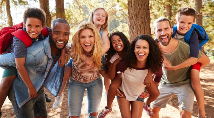 Simple, Uplifting Traditions To Incorporate With Friends And Family This Holiday Season